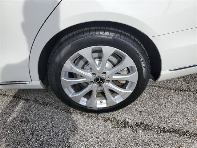 Used 2018 Mercedes-Benz E 400 4MATIC Wagon image 14