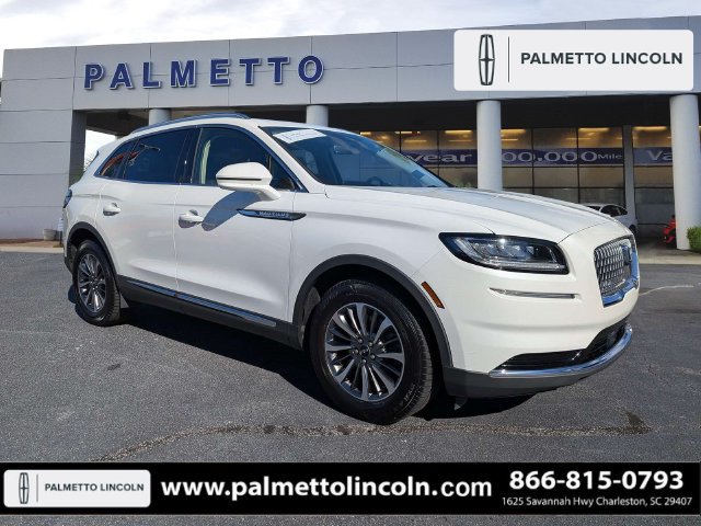 Certified 2022 Lincoln Nautilus FWD w/ Premium Package image 1