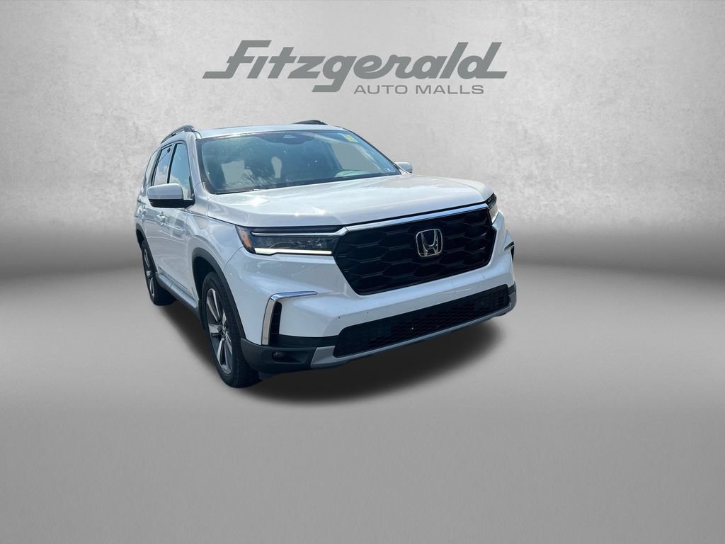 Used 2025 Honda Pilot Touring