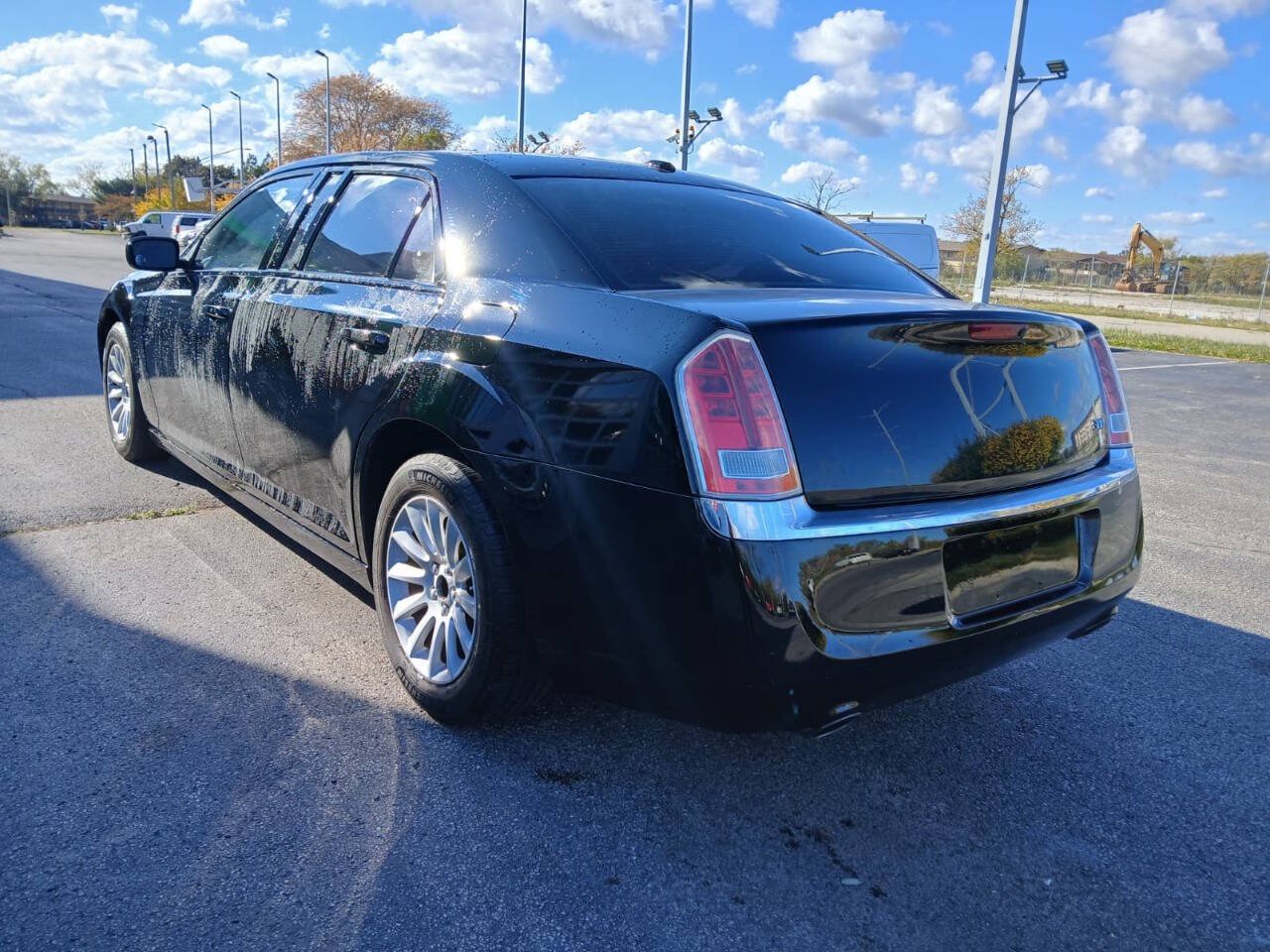 Used 2013 Chrysler 300 RWD image 5