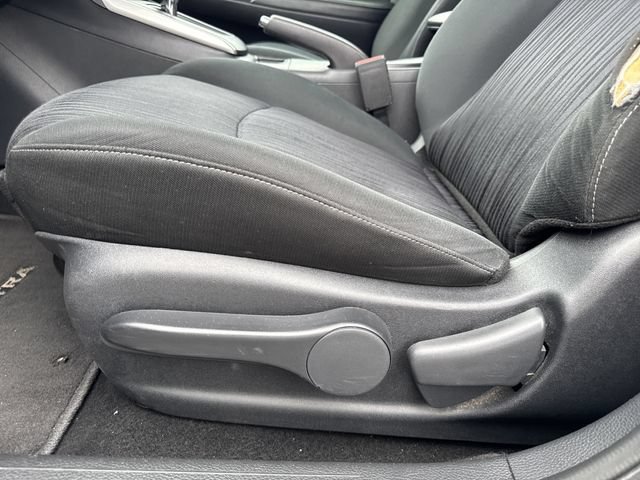Used 2019 Nissan Sentra SV FWD image 11