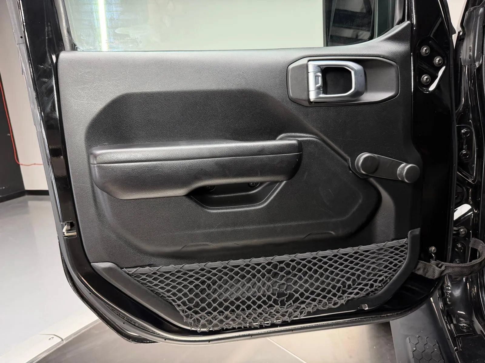 Used 2018 Jeep Wrangler Sport AWD/4WD image 20