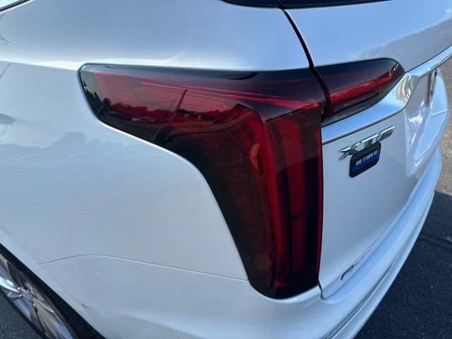Used 2023 Cadillac XT6 Premium Luxury w/ Technology Package FWD image 10