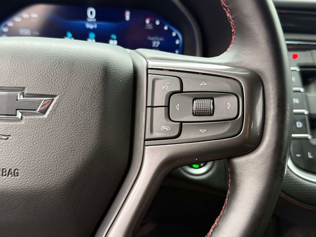 Used 2024 Chevrolet Suburban RST w/ Luxury Package image 32