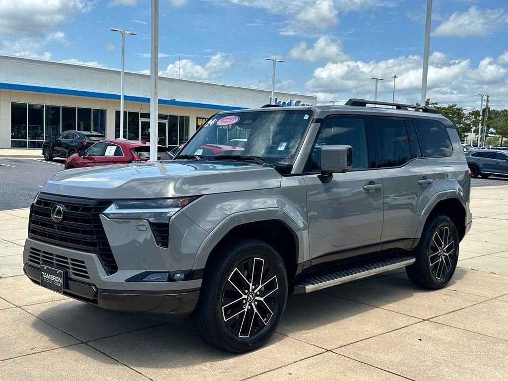 Used 2024 Lexus GX 550 w/ Accessory Package (2T) AWD/4WD image 4