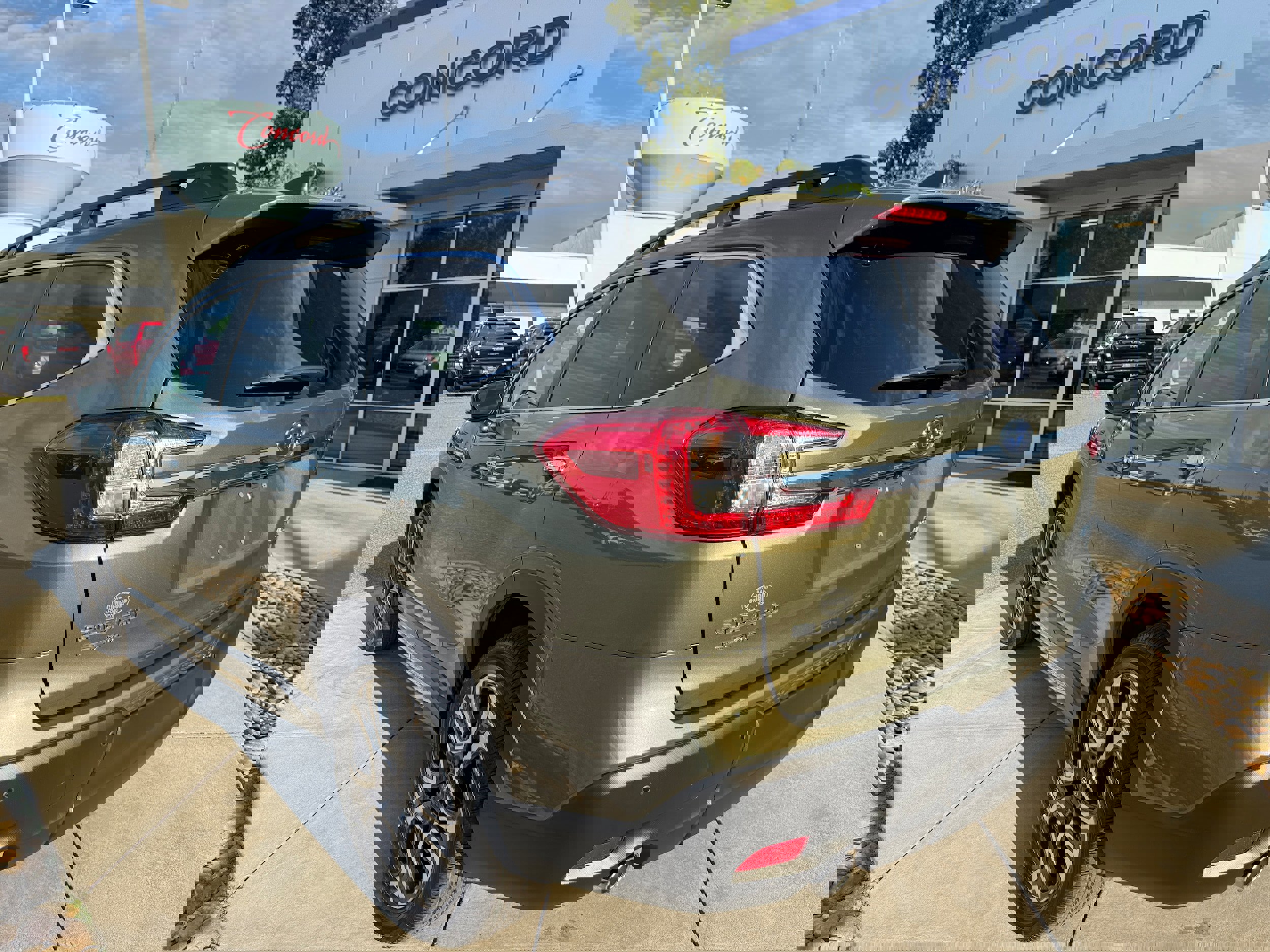 New 2025 Subaru Ascent Touring image 8
