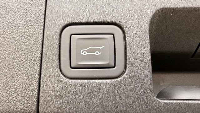 Certified 2024 Cadillac XT4 Luxury w/ Cold Weather Package AWD/4WD image 59