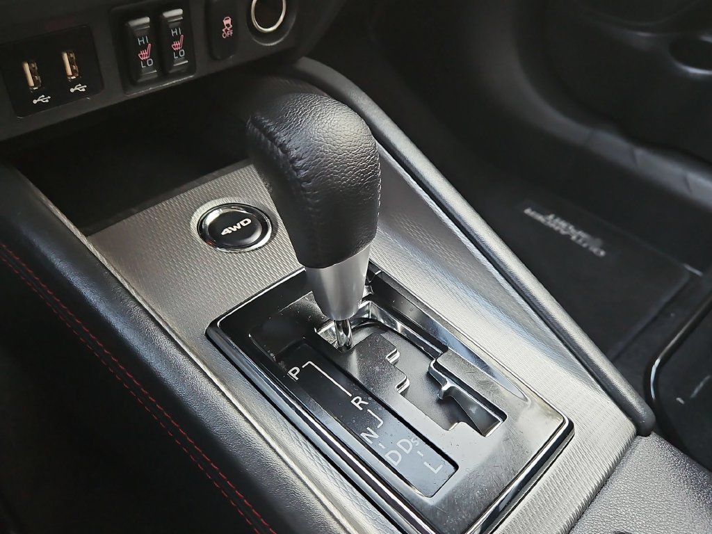 Used 2025 Mitsubishi Outlander Sport SE AWD/4WD image 20
