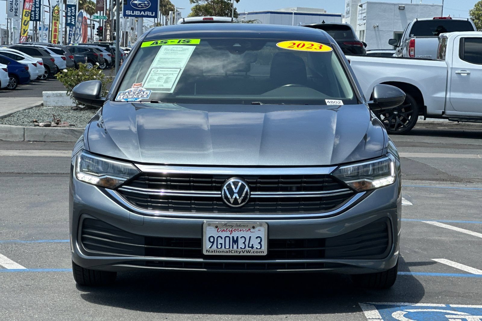 Used 2023 Volkswagen Jetta SE w/ Panoramic Sunroof Package FWD image 9