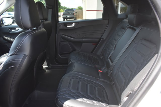 Used 2024 Ford Escape Platinum w/ Premium Technology Package AWD/4WD image 16
