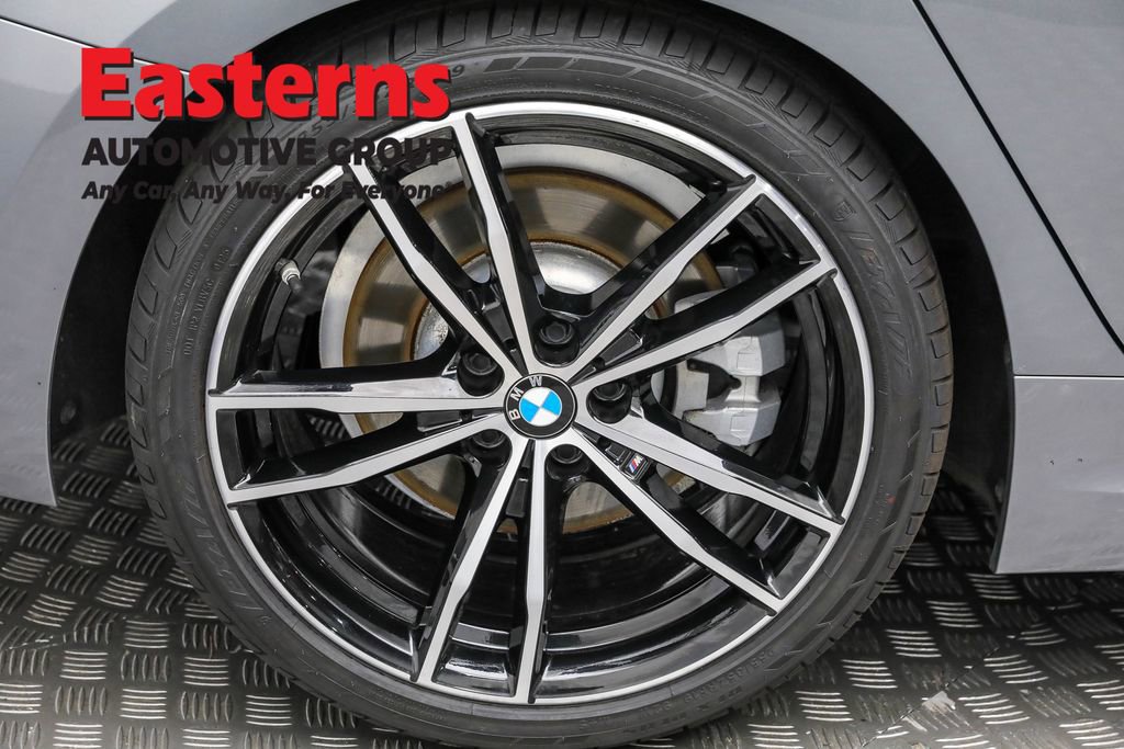Used 2023 BMW 330i Sedan w/ M Sport Package RWD image 29