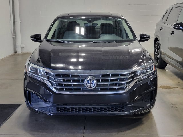 Used 2020 Volkswagen Passat 2.0T R-Line FWD image 3