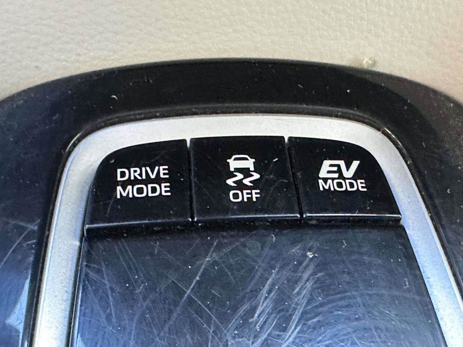 Used 2021 Toyota Corolla LE w/ Carpet Mat Package (TMS) FWD image 20