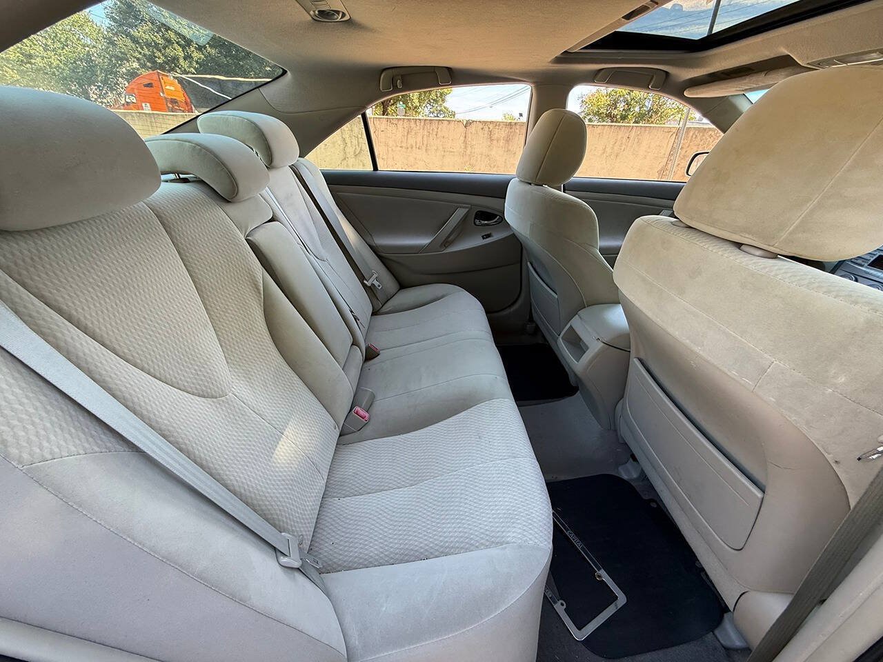 Used 2011 Toyota Camry LE w/ LE Extra-Value Pkg FWD image 21