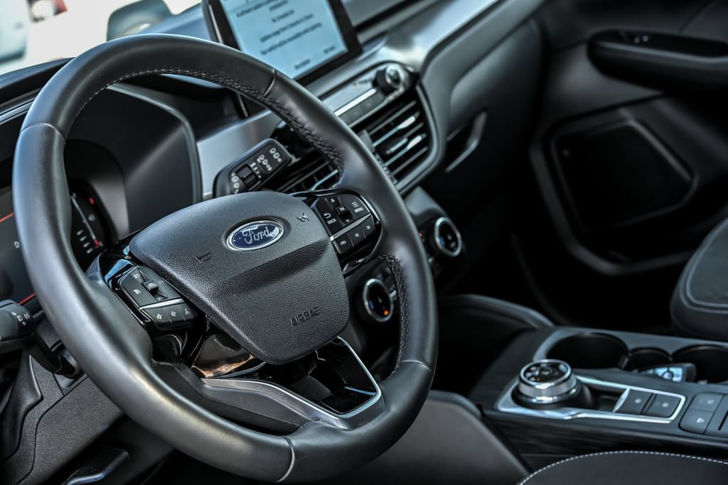 Used 2023 Ford Escape Active AWD/4WD image 18