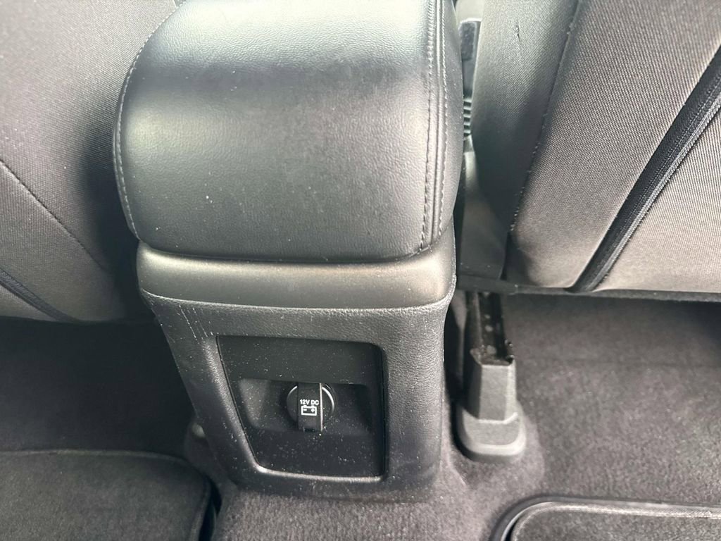 Used 2017 Dodge Journey SE w/ Flexible Seating Group FWD image 15