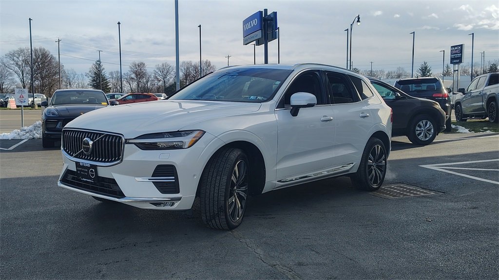 Certified 2023 Volvo XC60 B5 Plus w/ Climate Package image 6