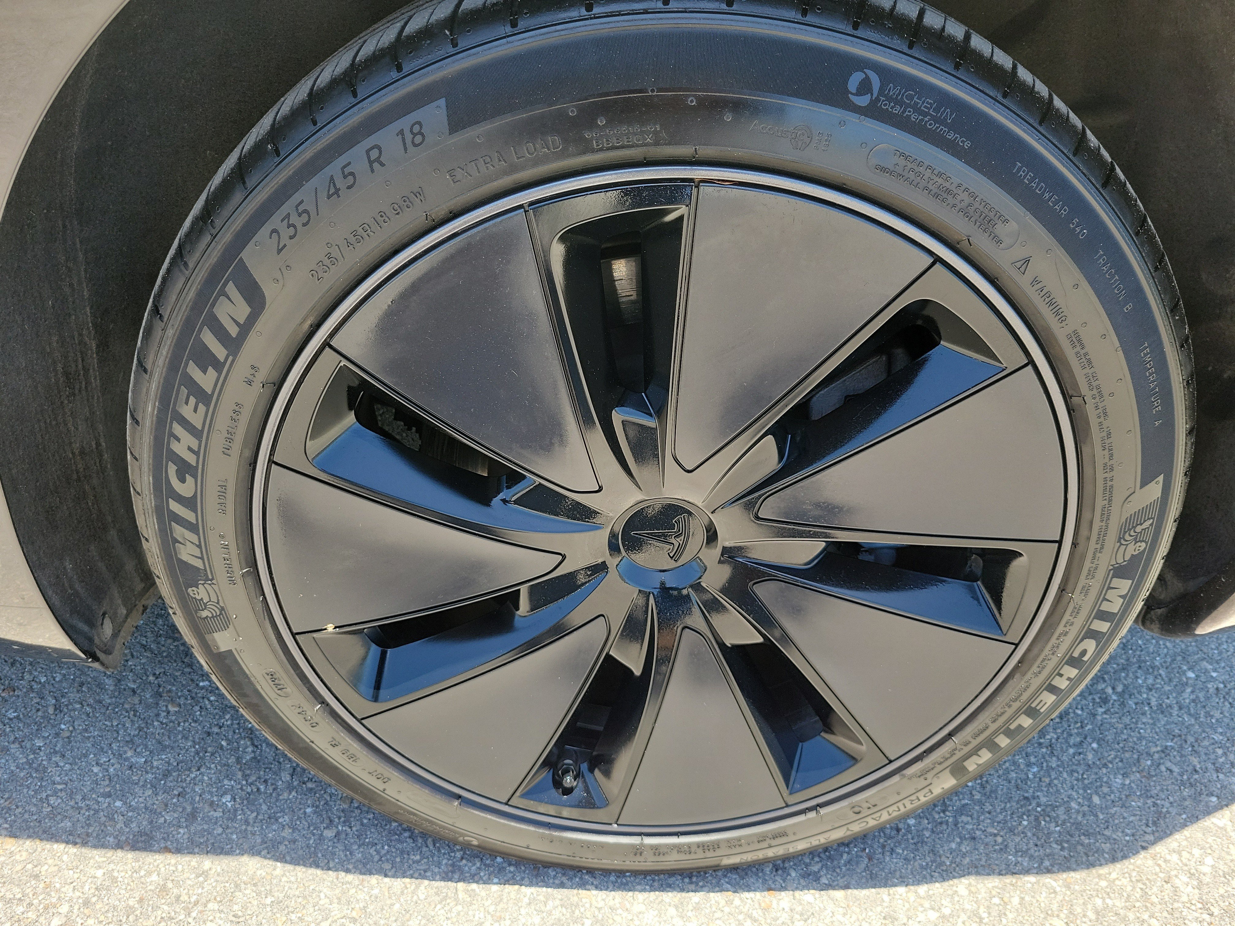 Used 2025 Tesla Model 3 Long Range RWD image 9