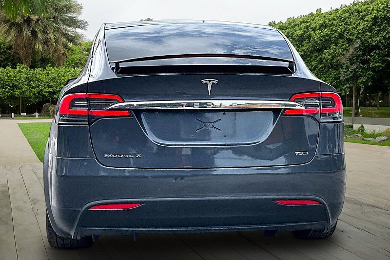 Used 2018 Tesla Model X 100D AWD/4WD image 3