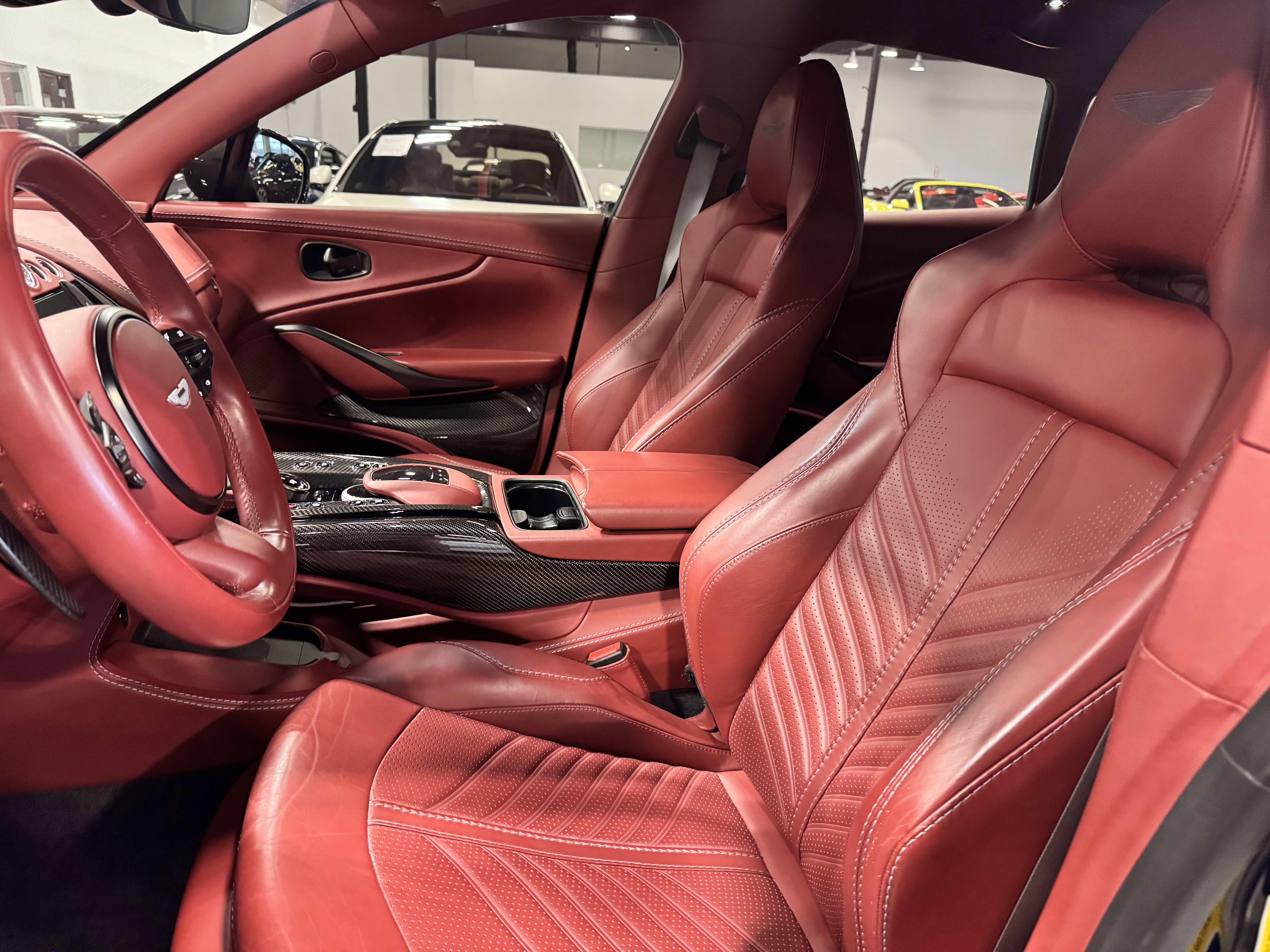 Used 2023 Aston Martin DBX 707 image 10