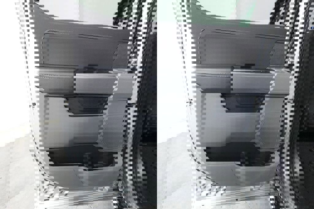 Used 2024 Ford F150 XLT w/ Tow/Haul Package image 12