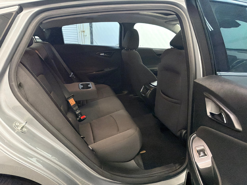 Used 2024 Chevrolet Malibu LT FWD image 16