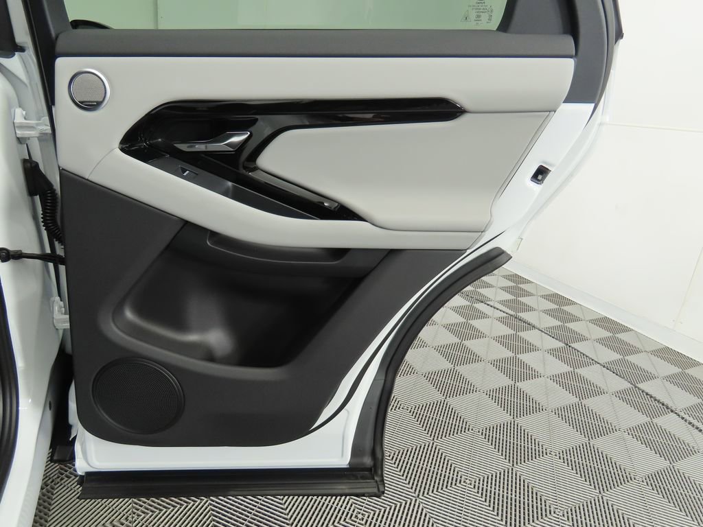 New 2026 Land Rover Range Rover Evoque Dynamic SE image 29