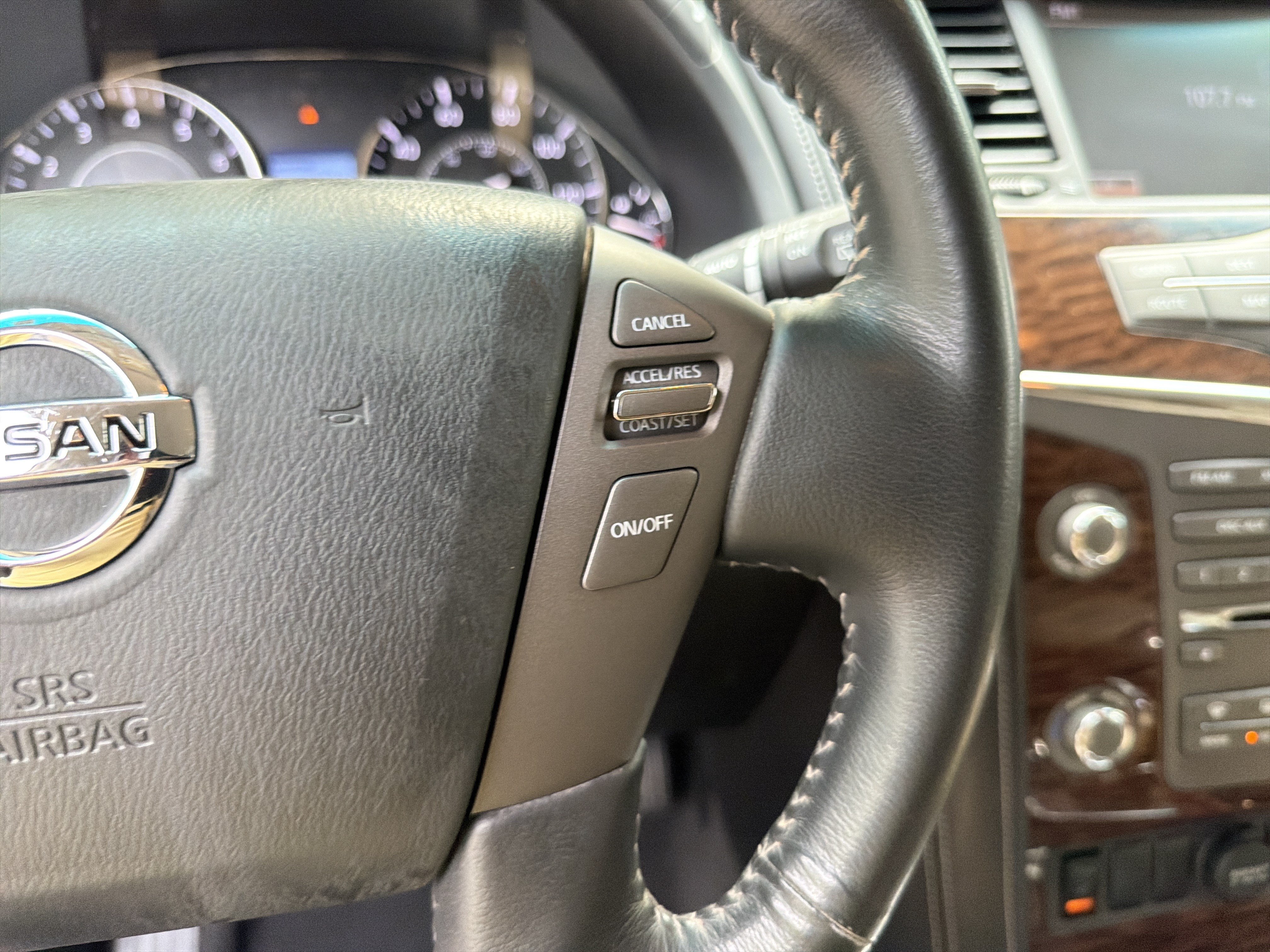 Used 2017 Nissan Armada SL w/ Interior Lighting Package RWD image 26