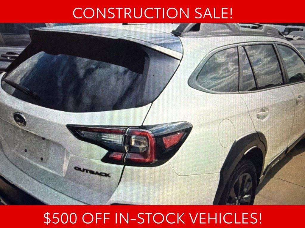 Used 2025 Subaru Outback Onyx Edition AWD/4WD image 4