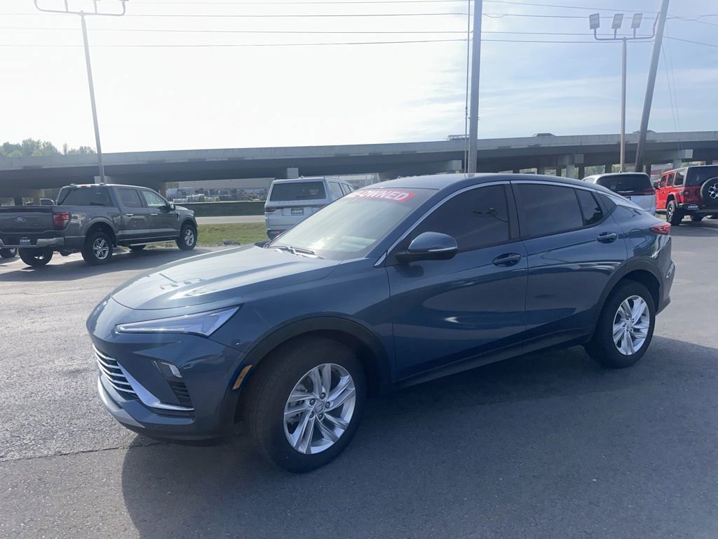 Used 2025 Buick Envista Preferred image 10