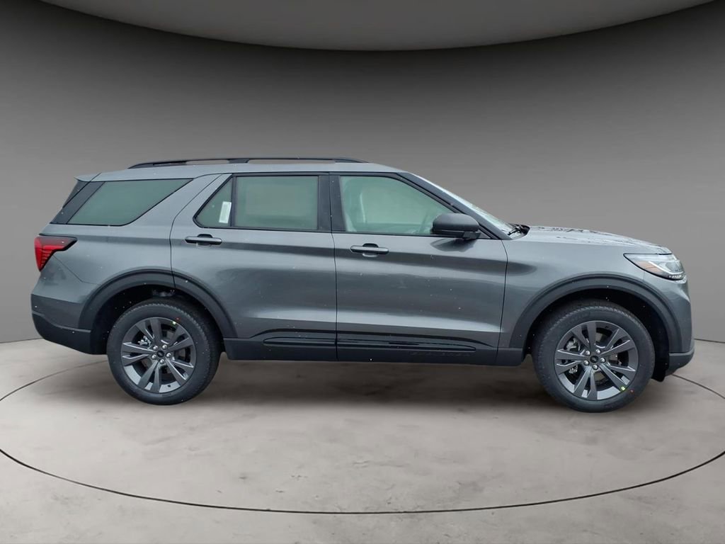 New 2026 Ford Explorer Active image 9