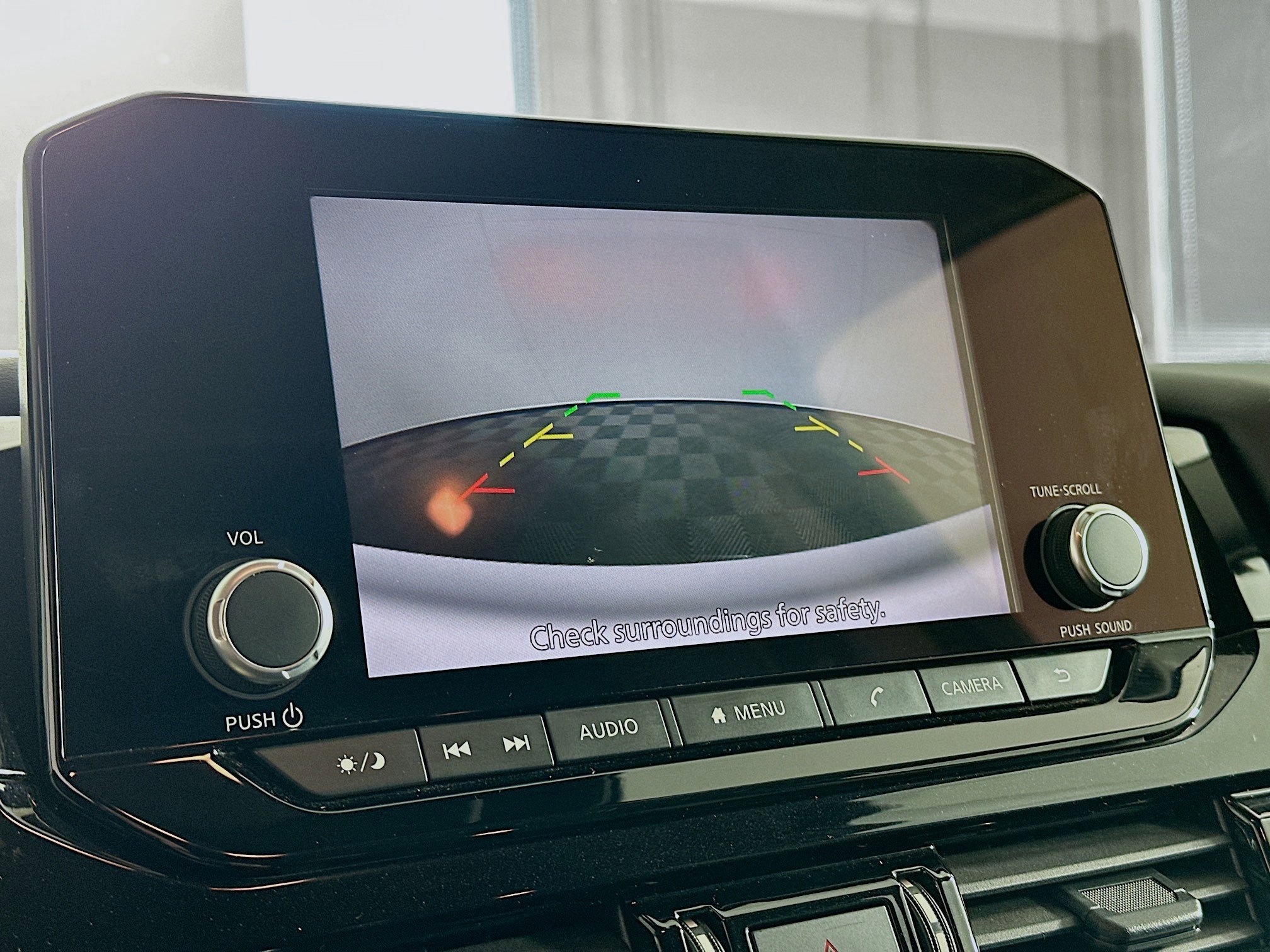 Used 2025 Nissan Pathfinder SV image 22