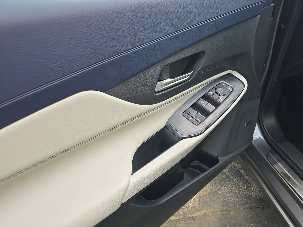 New 2026 Nissan Sentra SL w/ Floor Mat Package FWD image 13
