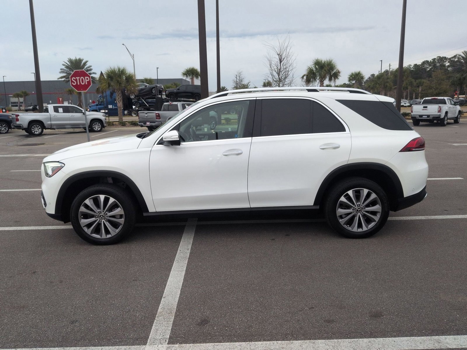 Used 2022 Mercedes-Benz GLE 350 4MATIC image 2