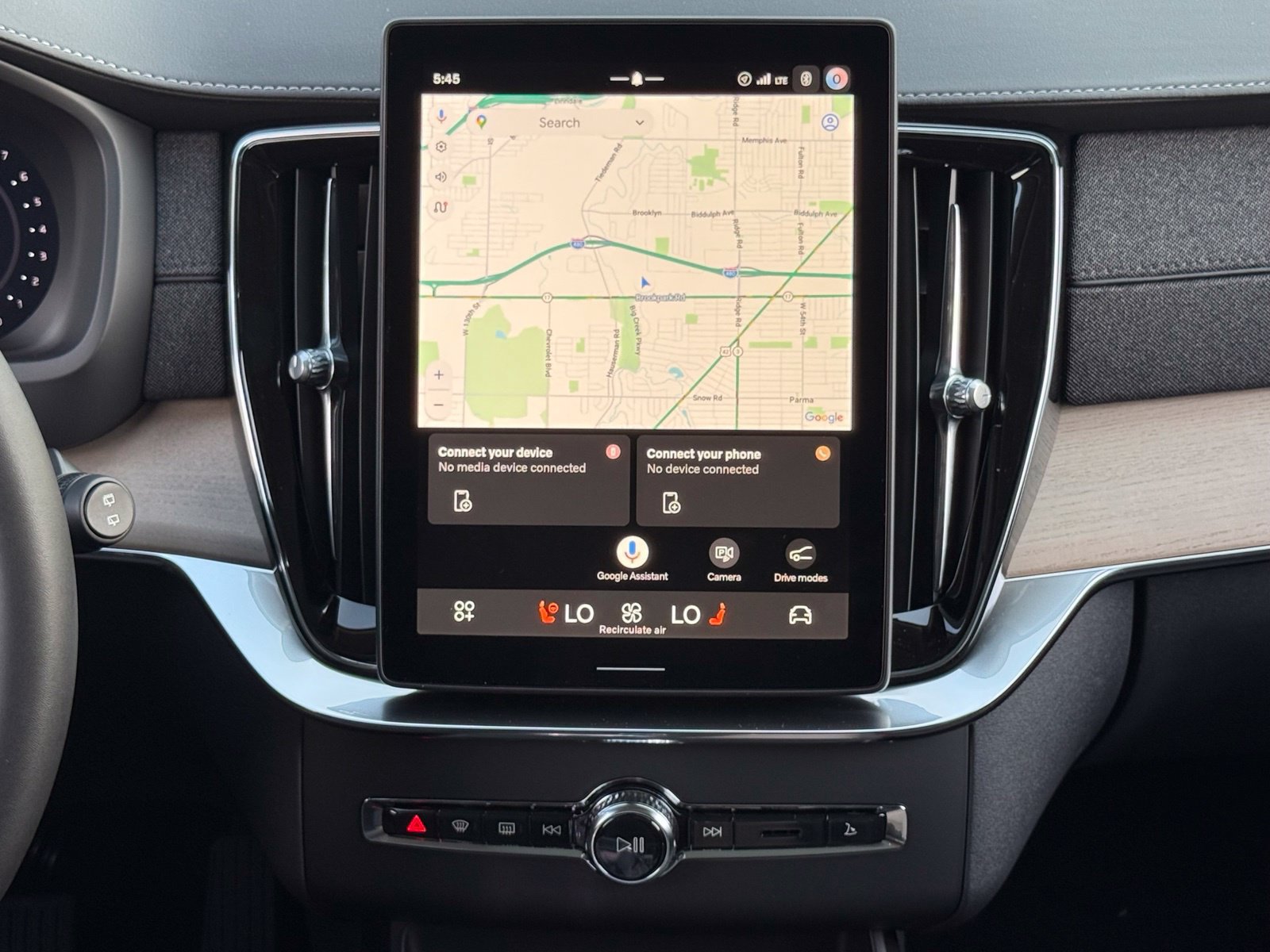 New 2027 Volvo XC90 B6 Plus AWD/4WD image 25