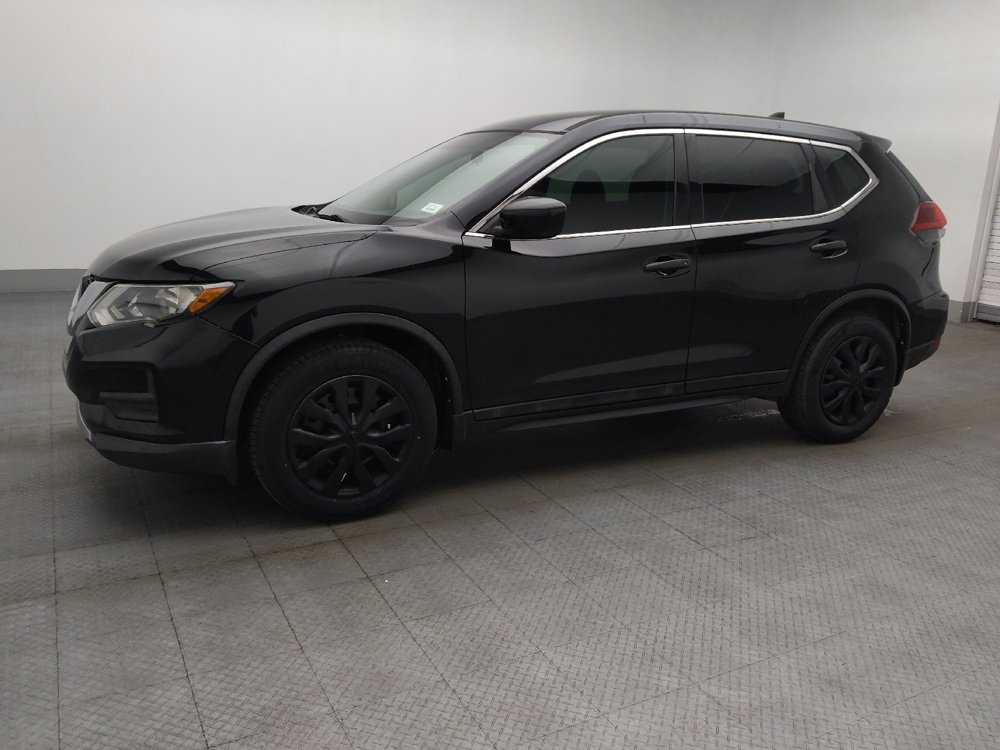 Used 2018 Nissan Rogue S image 2