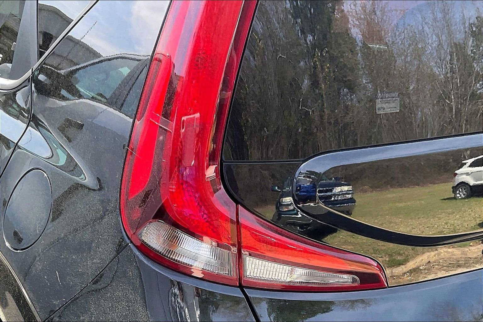 Used 2022 Kia Soul LX image 29