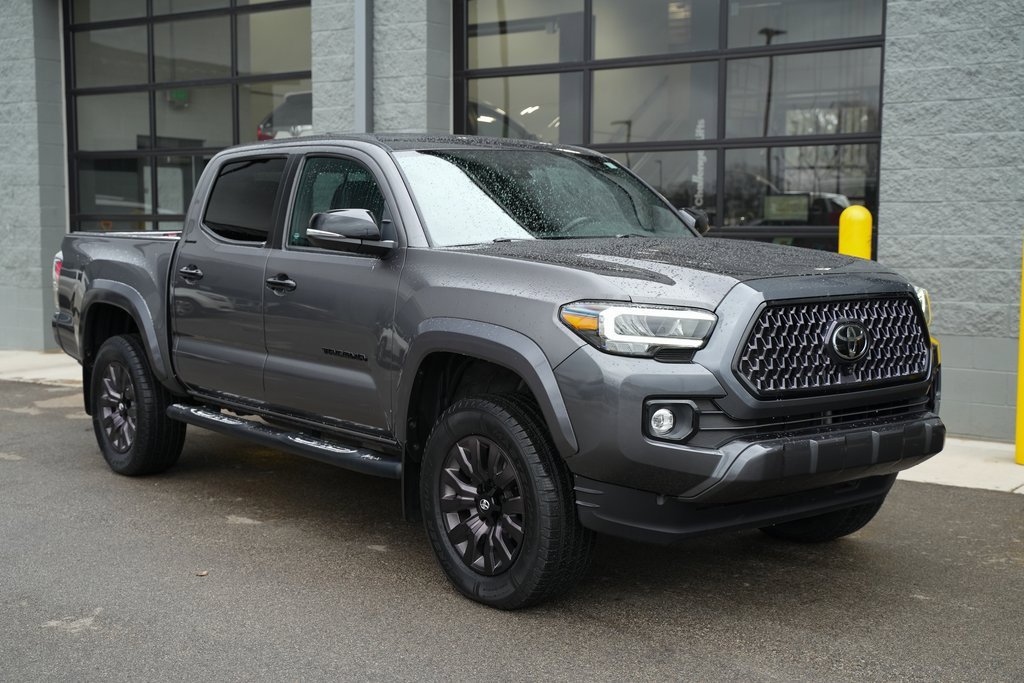 Used 2021 Toyota Tacoma Limited image 12