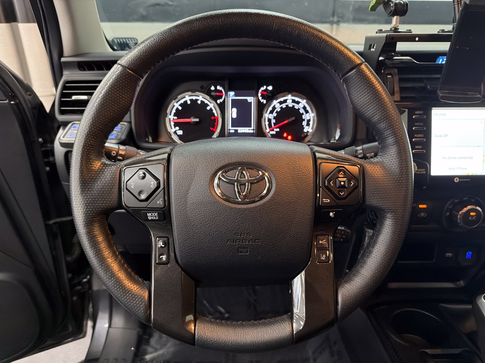Used 2023 Toyota 4Runner TRD Off-Road Premium w/ Off Road Premium Plus Package AWD/4WD image 25