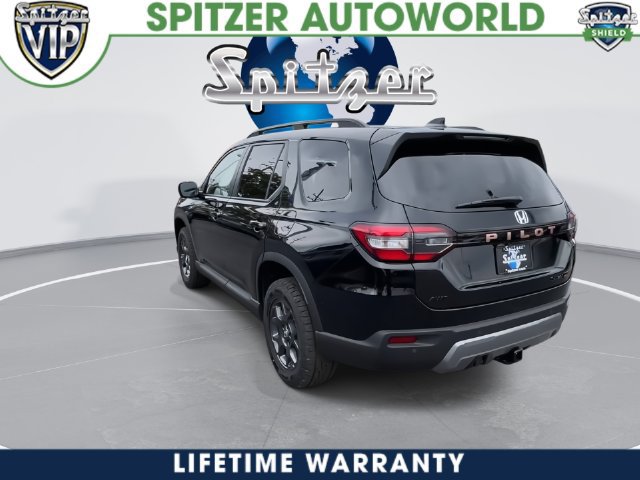New 2026 Honda Pilot TrailSport image 8