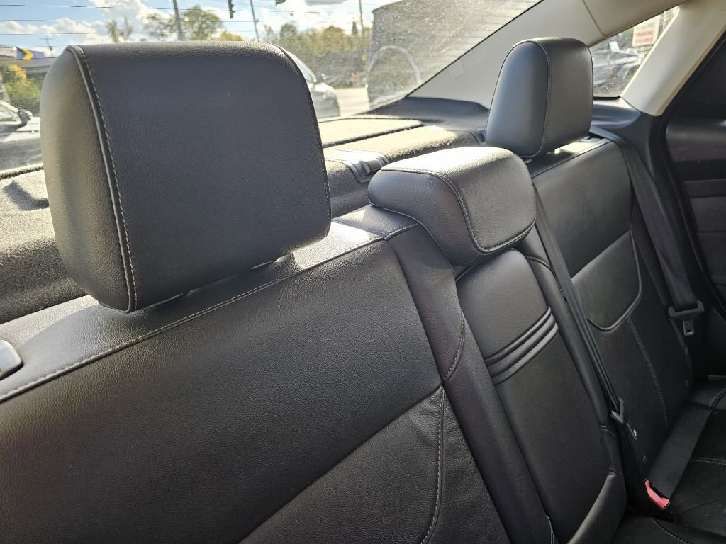Used 2016 Ford Focus SE w/ Equipment Group 201A image 43
