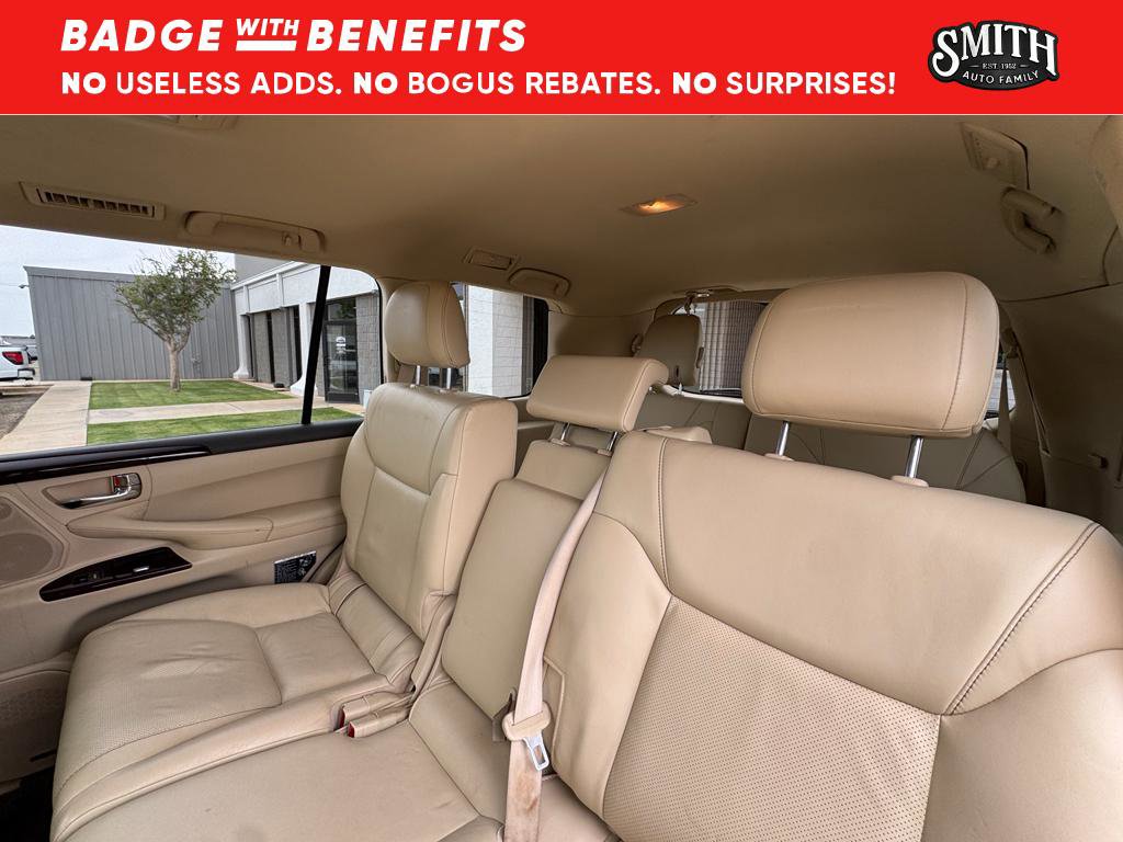 Used 2013 Lexus LX 570 4WD w/ Luxury Pkg image 19