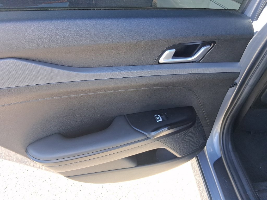 Certified 2023 Kia K5 LXS FWD image 16