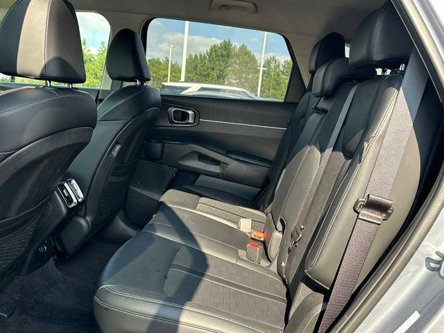 Used 2025 Kia Sorento S AWD/4WD image 13