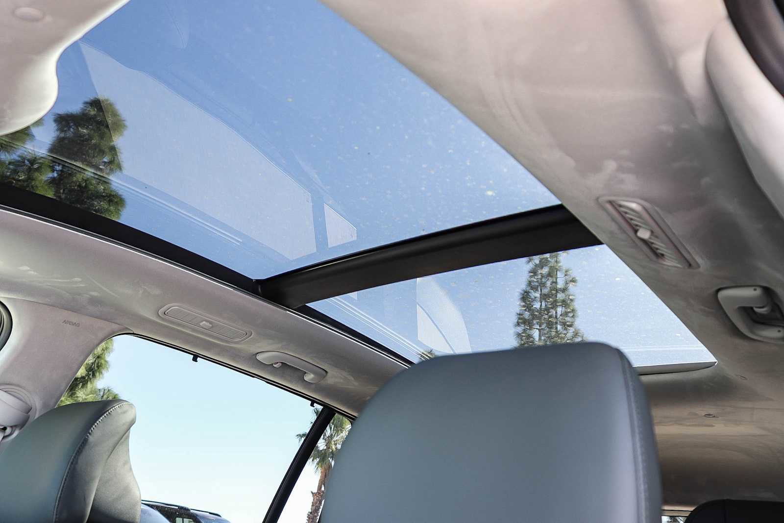 New 2026 Hyundai Ioniq 9 Calligraphy image 32