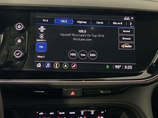 Used 2023 Buick Envision Avenir image 18