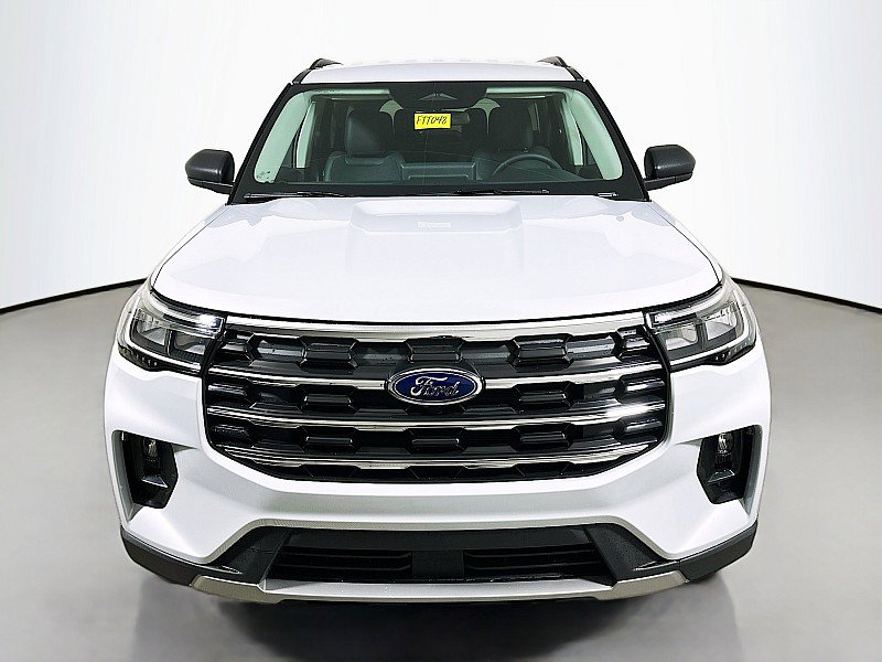 New 2026 Ford Explorer Active w/ Active Comfort Package image 2