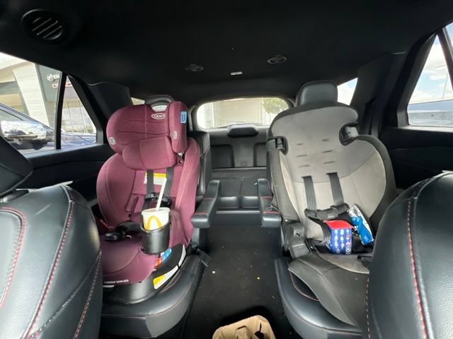 Used 2025 Ford Explorer ST-Line w/ Premium Package RWD image 7
