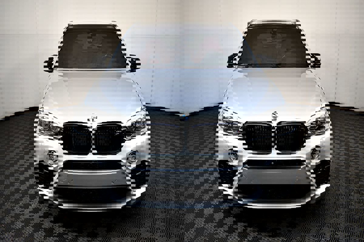 Used 2016 BMW X5 M image 3