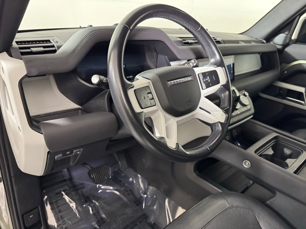 Used 2023 Land Rover Defender 110 S image 11